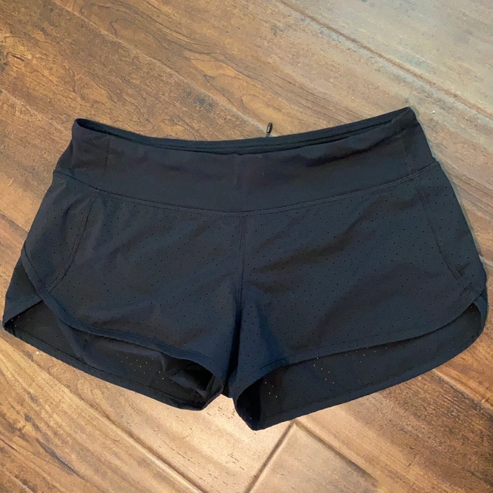Black Lululemon Speed Shorts 4”